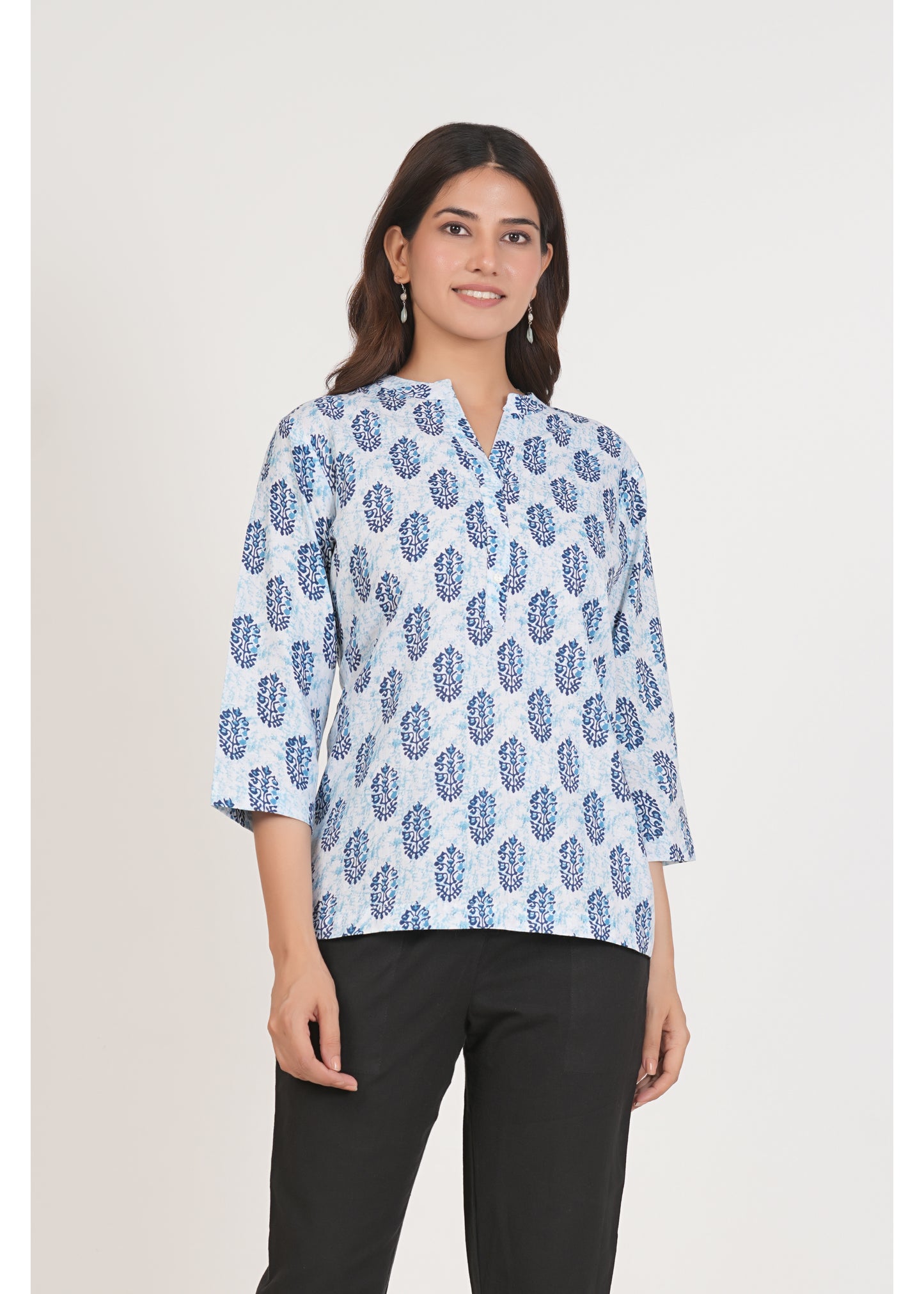 White & Blue Printed Short Straight Cotton Kurta